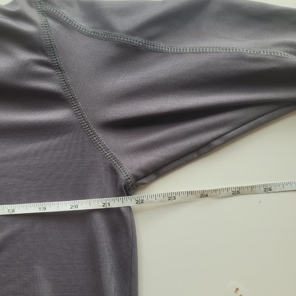 Marvel Men's Light Sweater Grey - Size Large - Picture 4 of 5